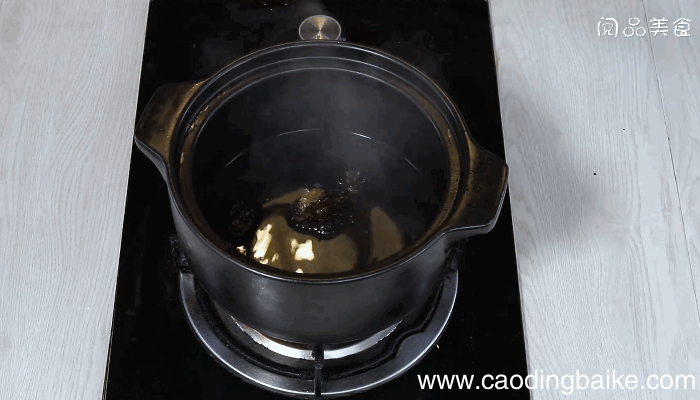 牛奶炖桃胶的做法，牛奶炖桃胶怎么做