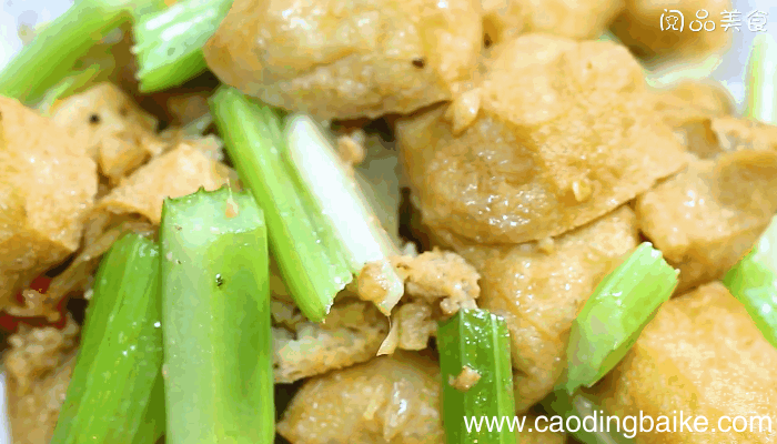 油豆腐炒芹菜的做法，油豆腐炒芹菜怎么做