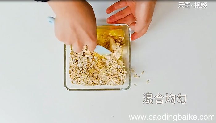 低脂香蕉燕麦饼怎么做 低脂香蕉燕麦饼的做法