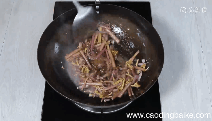 猪肉炒蕨菜做法猪肉炒蕨菜怎么做