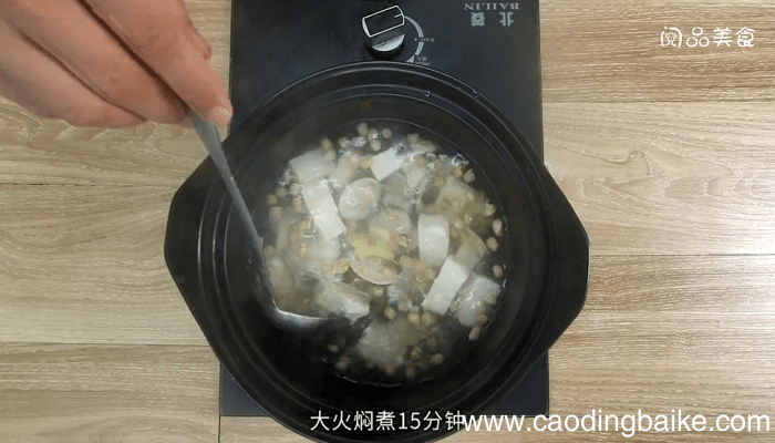 文蛤豆腐汤 文蛤豆腐汤的做法