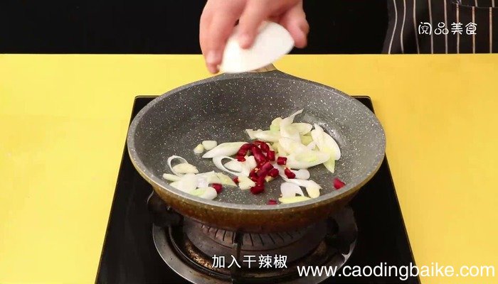 香辣鱿鱼煲的做法 香辣鱿鱼煲怎么做好吃