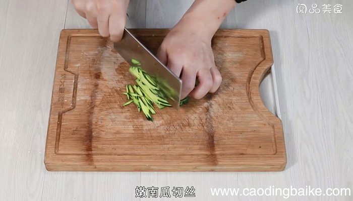 嫩南瓜炒牛肉怎么做 嫩南瓜炒牛肉的做法