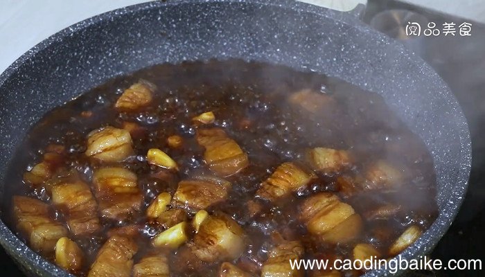 菱角炖肉怎么做 菱角炖肉的做法