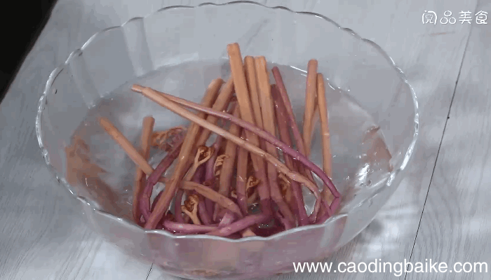 蕨菜豆干炒肉丝的做法，蕨菜豆干炒肉丝怎么做