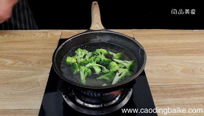 爆炒脆皮肠的做法 爆炒脆皮肠怎么做好吃