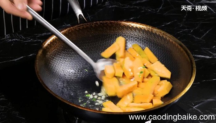 米汤炒南瓜的做法 怎么做米汤炒南瓜