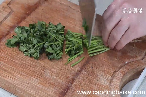 辣味蕨菜凉粉做法 辣味蕨菜凉粉怎么做