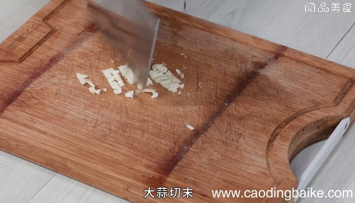 榨菜炒香肠的做法 榨菜炒香肠怎么做