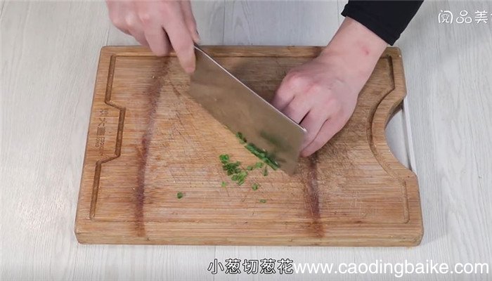 蛋黄小龙虾怎么做 蛋黄小龙虾的做法