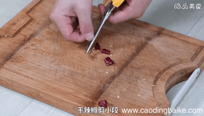 干锅蕨菜土豆的做法，干锅蕨菜土豆怎么做