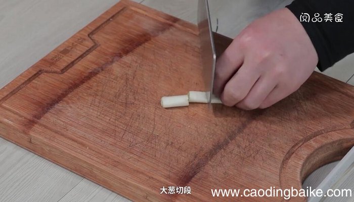 鱼头泡饼的做法 鱼头泡饼怎么做