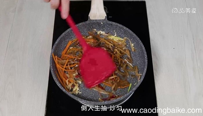 榨菜炒胡萝卜的做法 榨菜炒胡萝卜怎么做