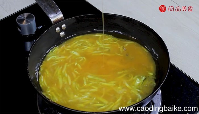 黄瓜煎鸡蛋的做法 黄瓜煎鸡蛋怎么做