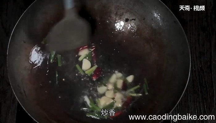 焖茄子怎么做 焖茄子的做法