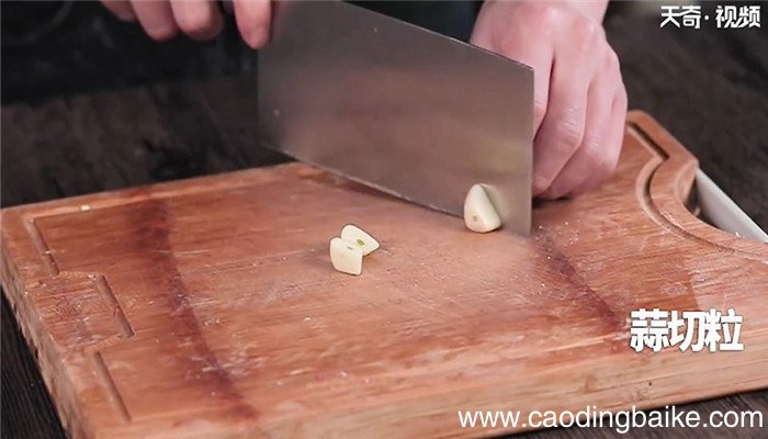素椒燃面怎么做 素椒燃面的做法
