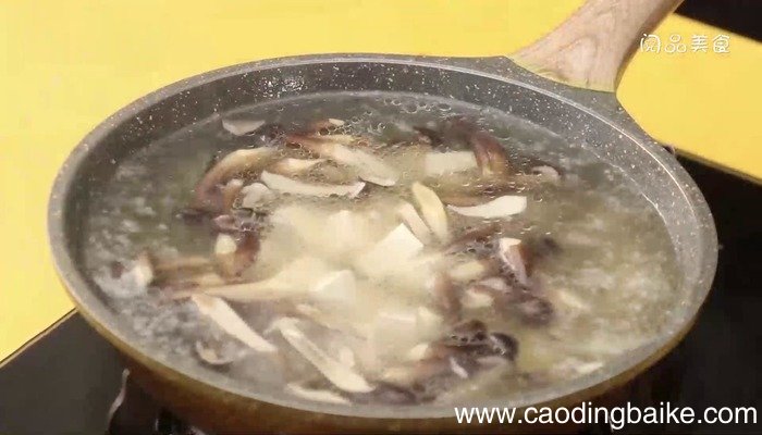 鸡枞菌豆腐汤的做法 鸡枞菌豆腐汤怎么做才好吃