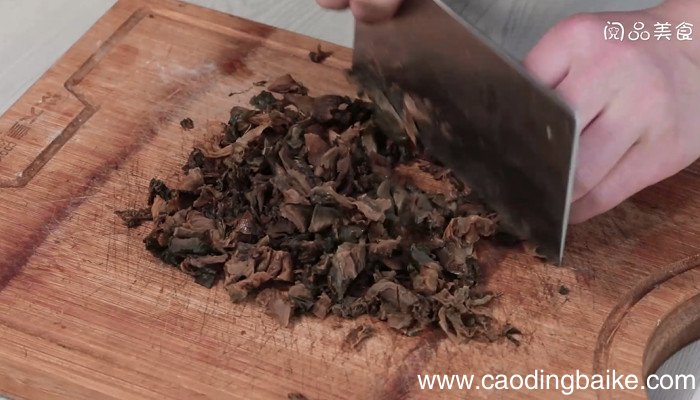 梅干菜焖笋怎么做 梅干菜焖笋的做法