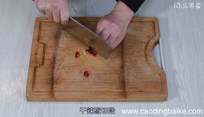 韭菜炒蚕豆怎么做 韭菜炒蚕豆的做法