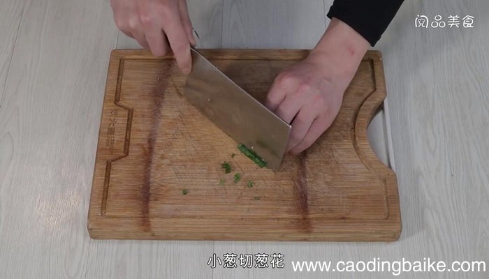 辣烧猪皮的做法 辣烧猪皮怎么做