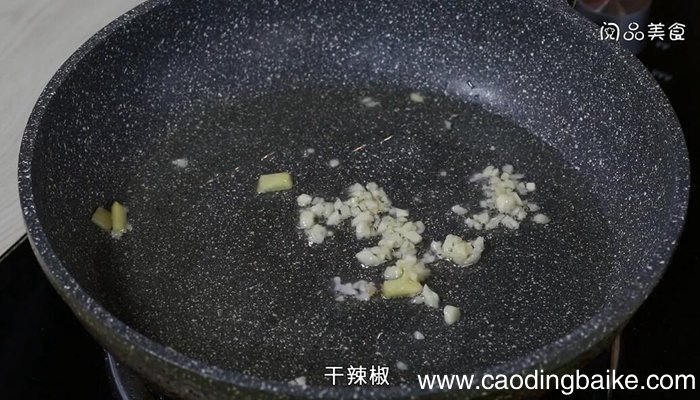 爆炒肉皮的做法 爆炒肉皮怎么做