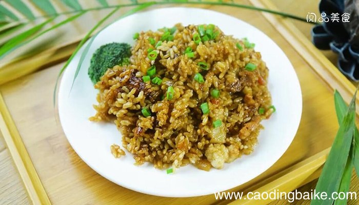 土豆肉丁焖饭的做法 土豆肉丁焖饭怎么做