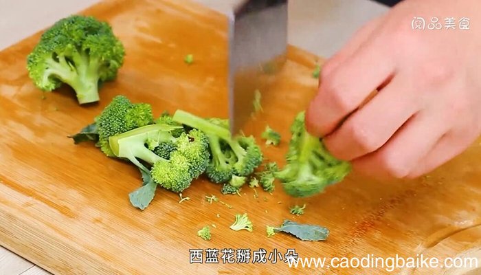 土豆肉丁焖饭的做法 土豆肉丁焖饭怎么做