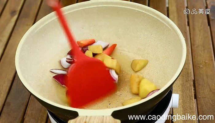 咖喱牛肉的做法 咖喱牛肉怎么做