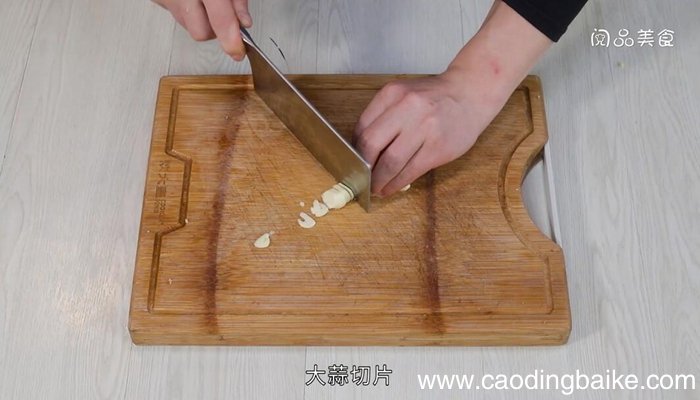 干锅辣白菜的做法 干锅辣白菜怎么做