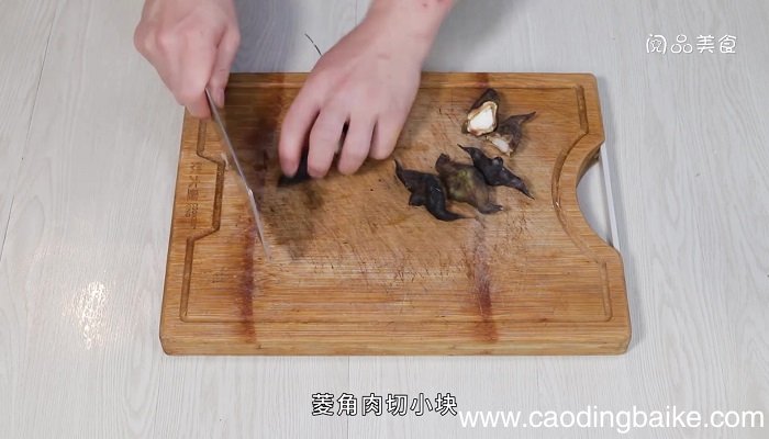 菱角焖饭怎么做 菱角焖饭的做法