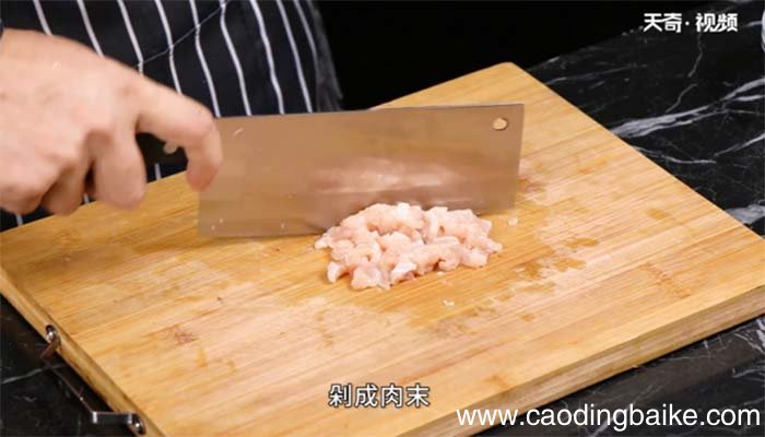 西红柿鸡汤的做法 西红柿鸡汤怎么做