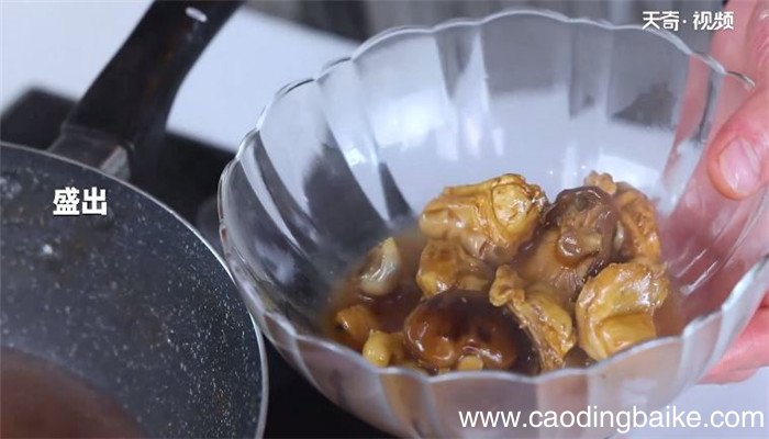 香菇炖鸡面的做法 香菇炖鸡面怎么做