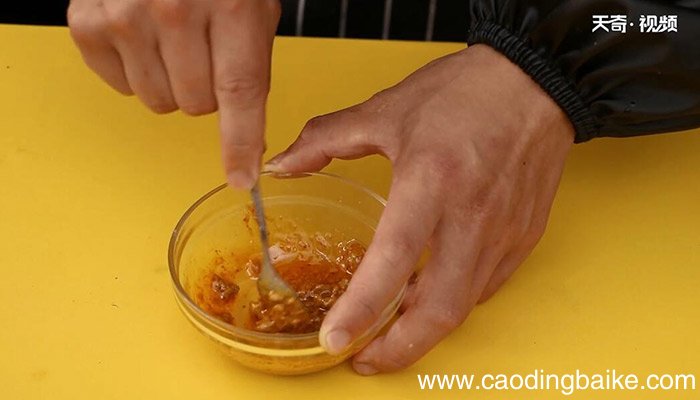 南乳笋鸡的做法 怎么做南乳笋鸡