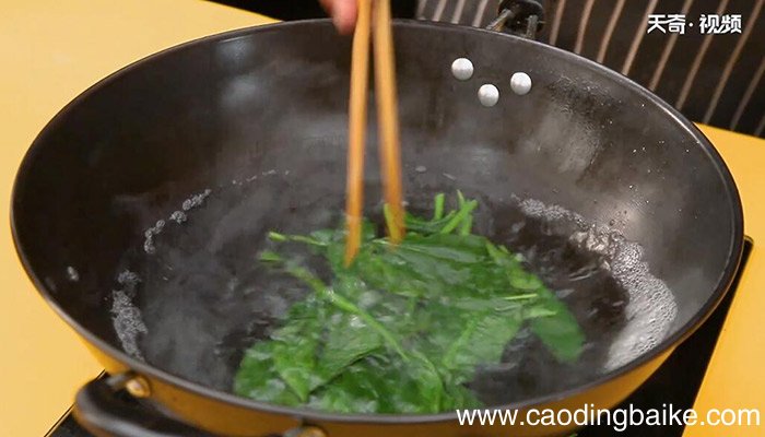南乳笋鸡的做法 怎么做南乳笋鸡