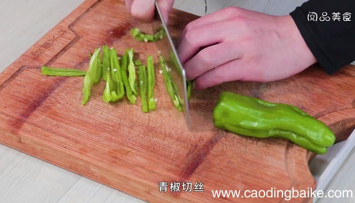 榨菜青椒炒香干怎么做 榨菜青椒炒香干的做法