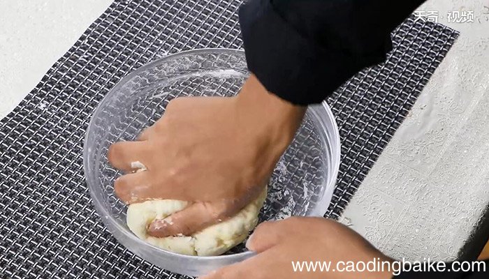千层葱饼的做法 怎么做千层葱饼
