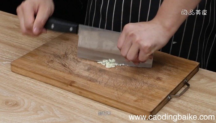 猪肉焖豇豆角猪肉焖豇豆角的做法。