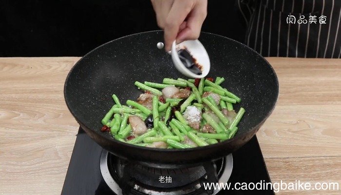 猪肉焖豇豆角猪肉焖豇豆角的做法。
