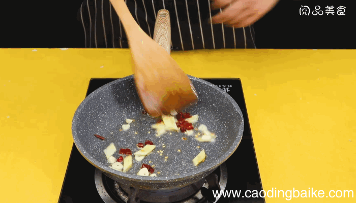 酱爆鸡肉做法，酱爆鸡肉怎么做