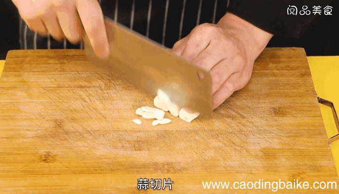 啤酒焖鸡翅根做法，啤酒焖鸡翅根怎么做