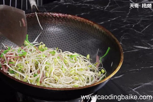 醋烹黄豆芽的做法 醋烹黄豆芽怎么炒