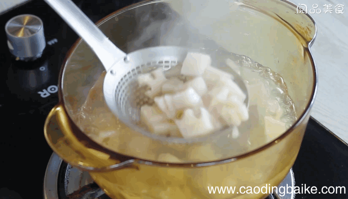 凉拌红油藕丁的做法，凉拌红油藕丁怎么做