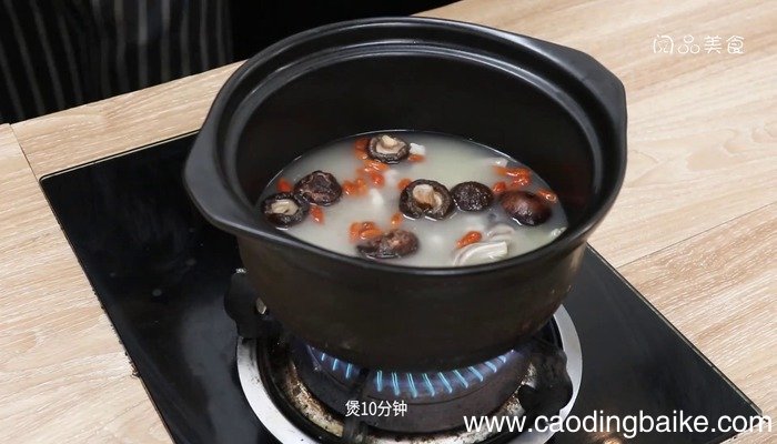 墨鱼猪肚汤怎么做 墨鱼猪肚汤怎么做好吃