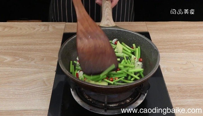 黄鳝炒蒜苔的做法 黄鳝炒蒜苔怎么做好吃