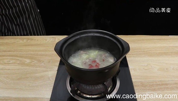 西洋参炖鸽子汤怎么做 西洋参炖鸽子汤怎么做好吃
