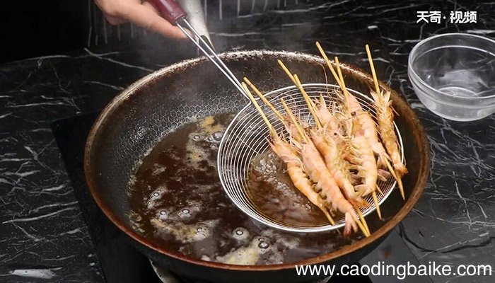 铁板串烧虾的做法 怎么做铁板串烧虾