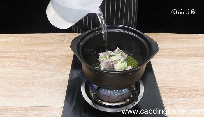 绿豆苦瓜炖脊骨的做法 绿豆苦瓜炖脊骨怎么做好吃