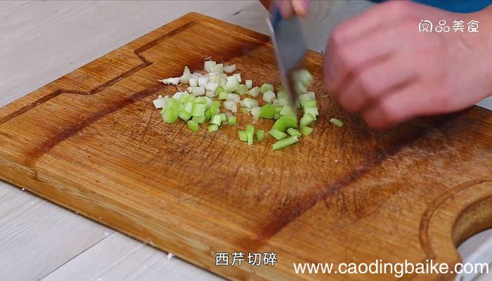 酸辣紫薯粉 酸辣紫薯粉怎么做