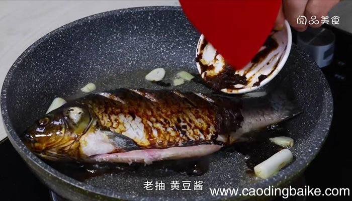 焖鲤鱼怎么做好吃 焖鲤鱼