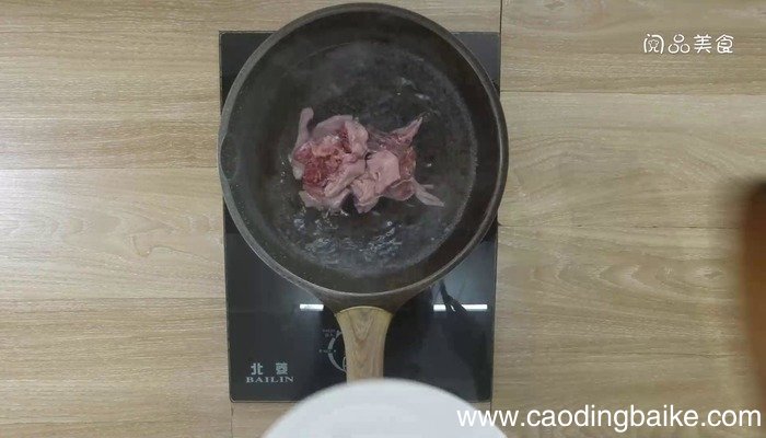 清炖鸽子汤怎么做 清炖鸽子汤怎么做好吃